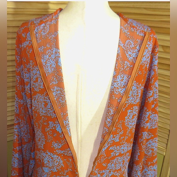 Rust W/ Blue Floral Print Long Sleeve Romper NWOT - Picture 11 of 12